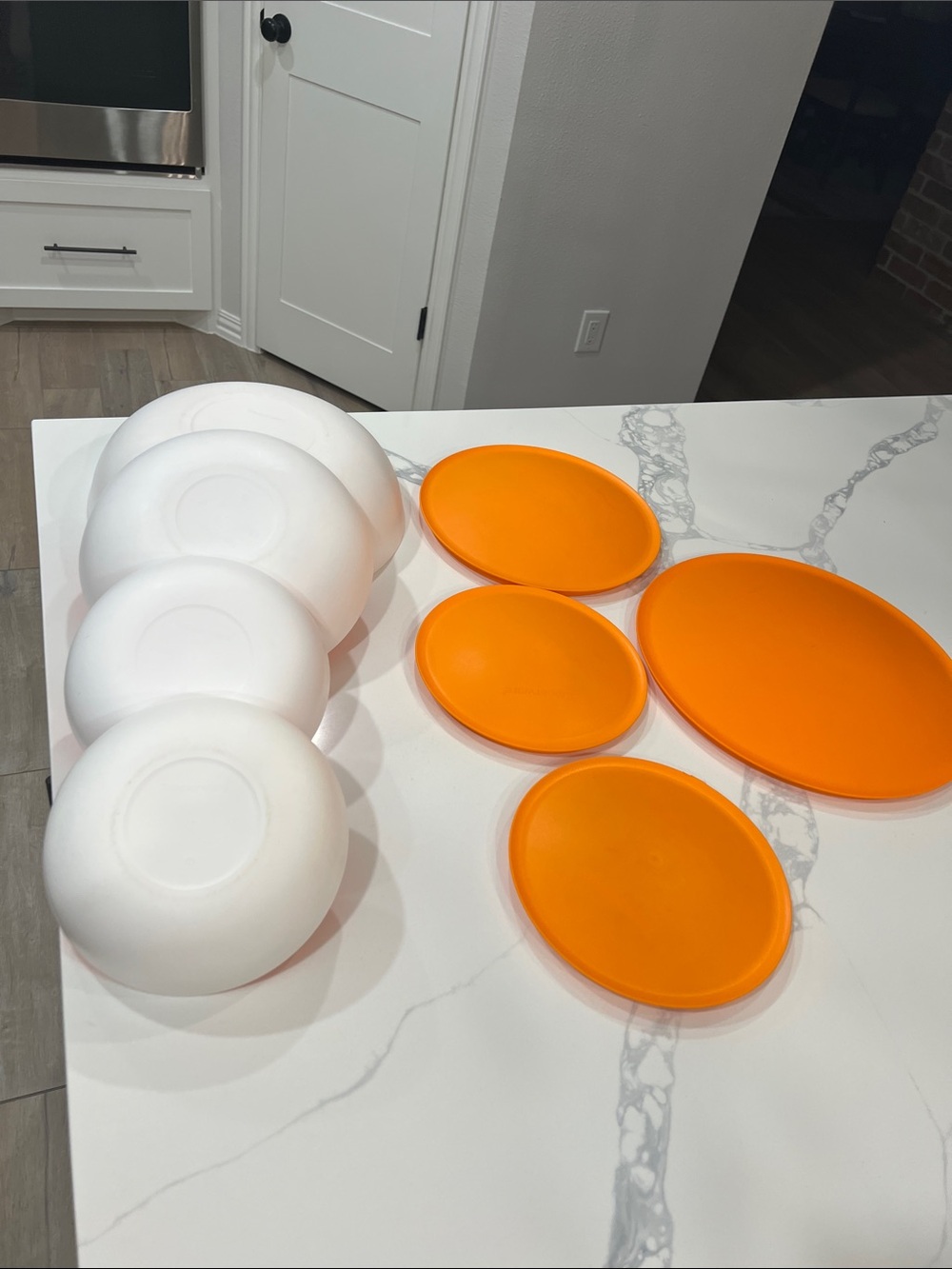 Tupperware Set Of 4pc - Picture 3 of 16